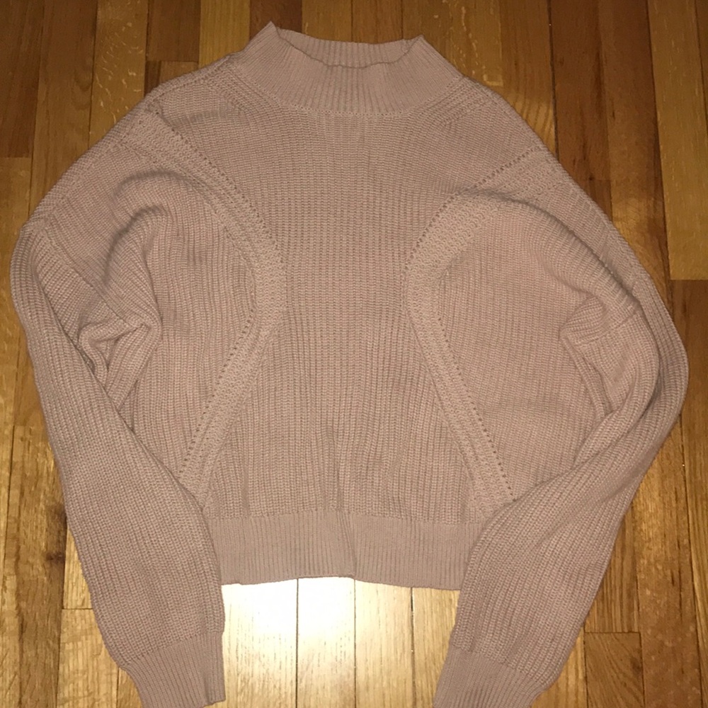 Kendall and Kylie light pink soft sweater!